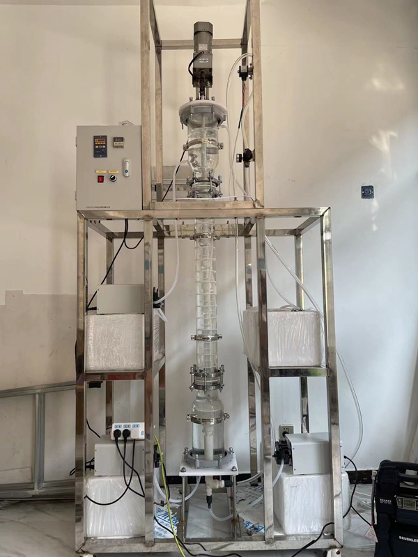 往復篩板萃取塔